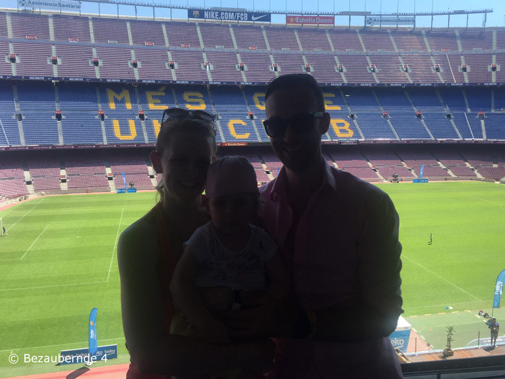 Auch das Camp Nou in Barcelona kann man gut mit Baby und Kind besuchen.